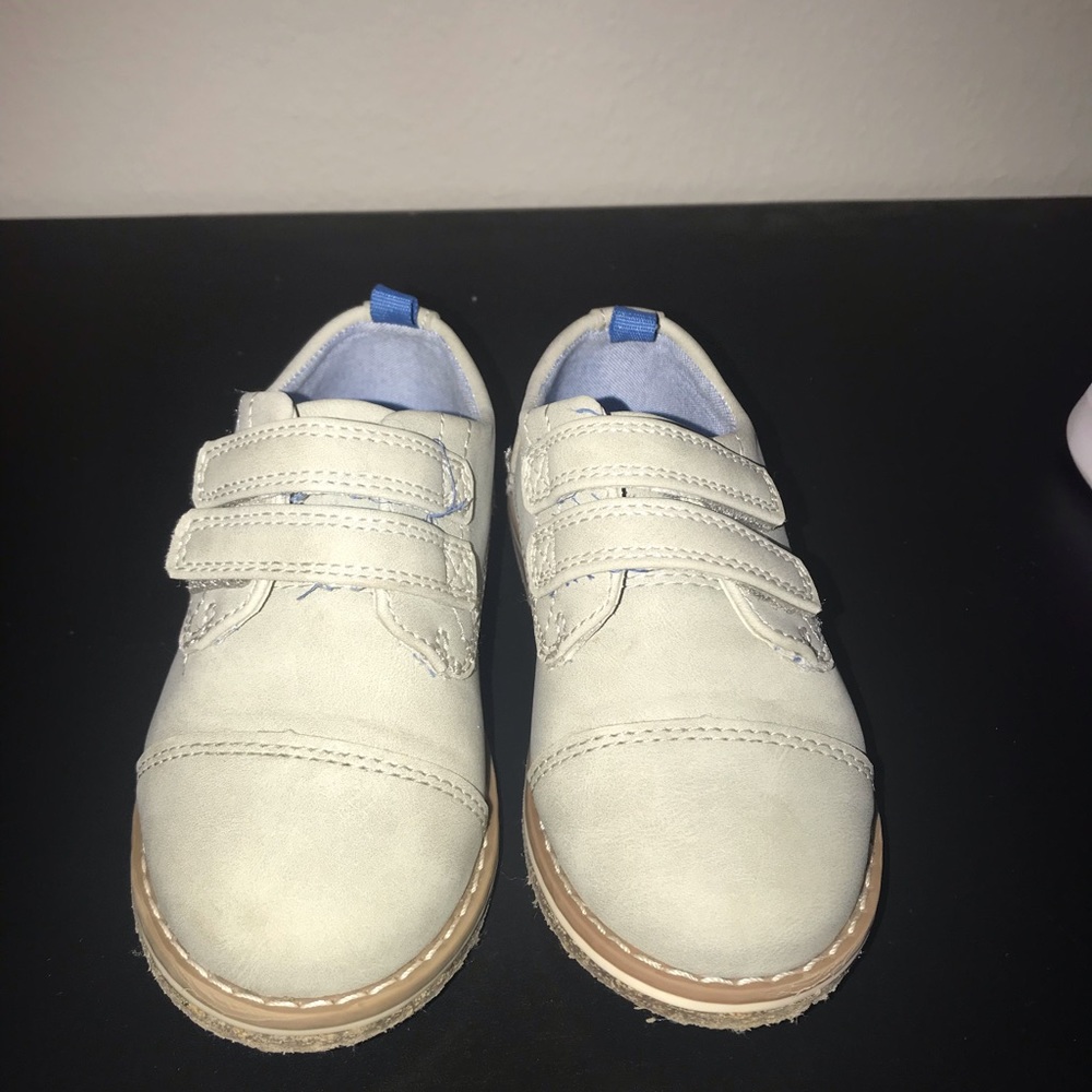 Soft Grey Boys dress shoe Size 9